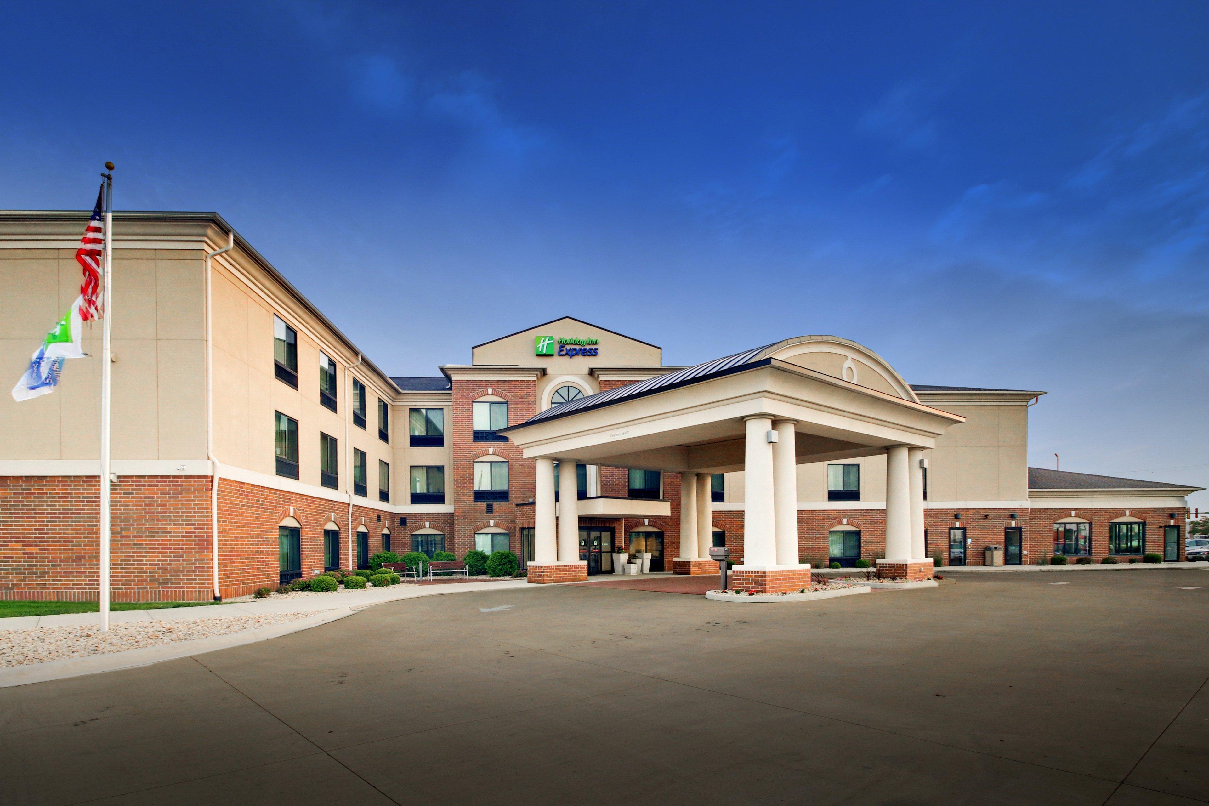 Hotel Express Peru-lasalle Area, An Ihg 2*
