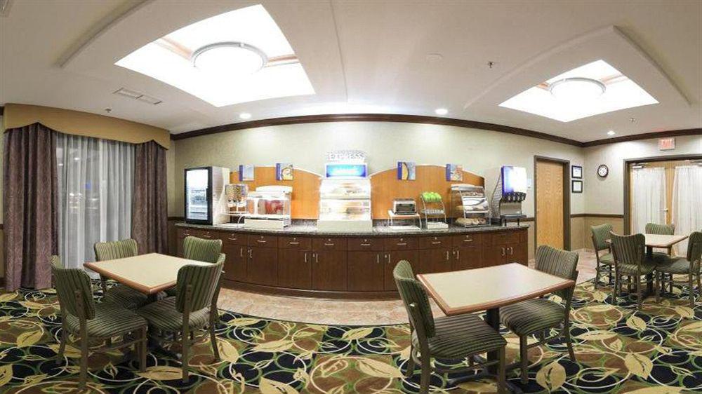 Express Peru-lasalle Area, An Ihg Hotel